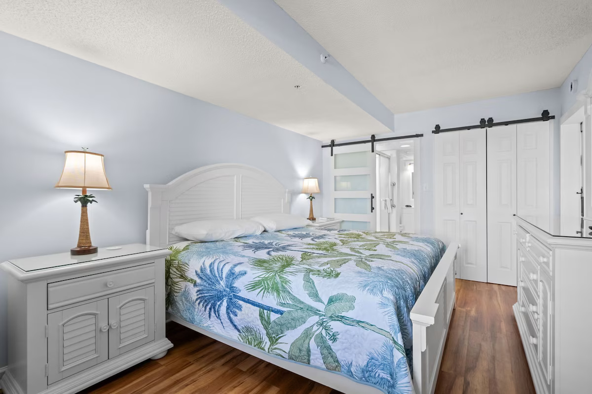 SINGLE CONDO UNIT 402
