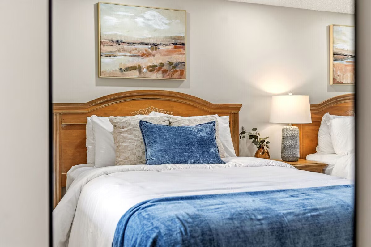 QUAD CONDO UNIT 406