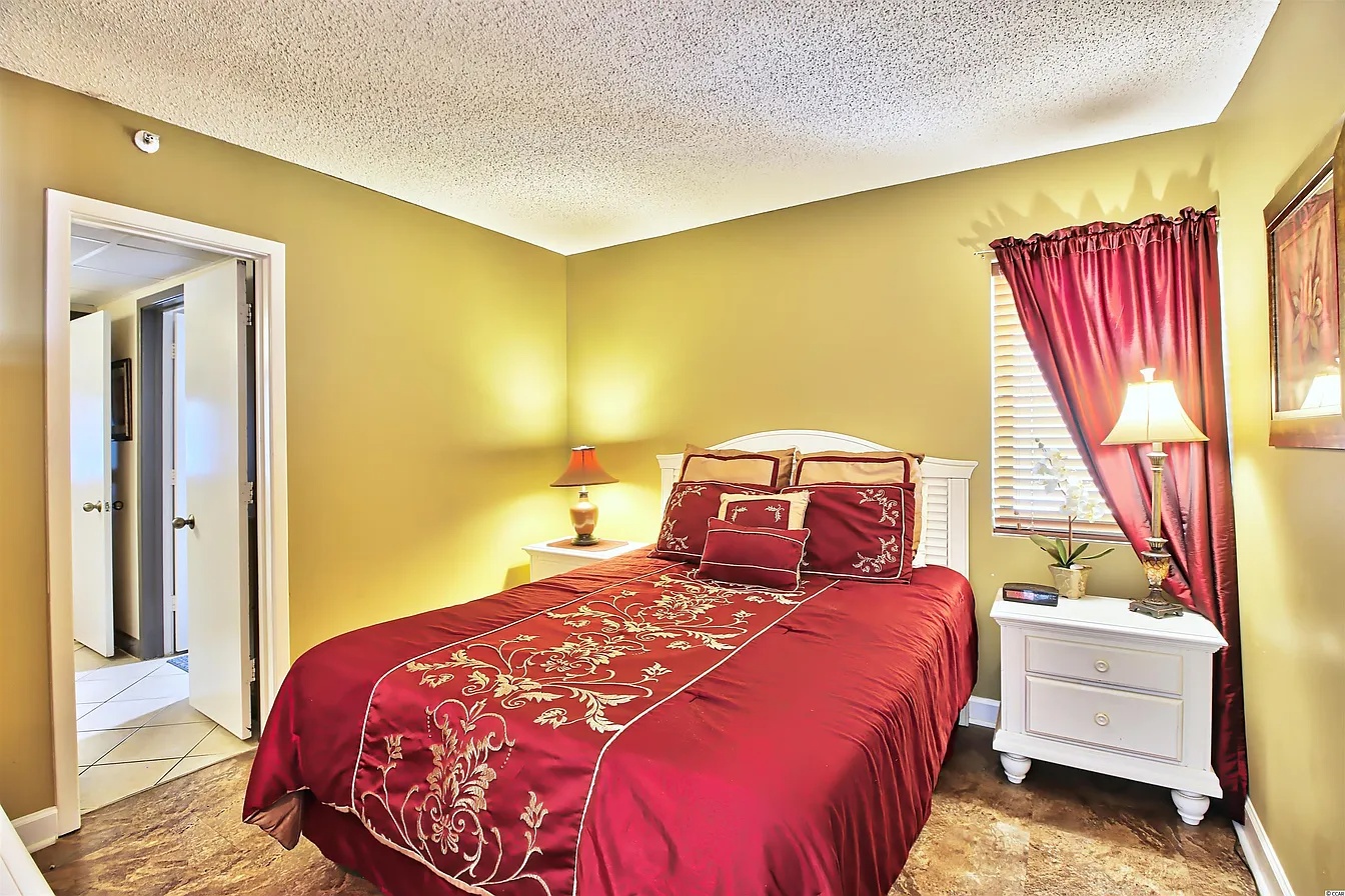 QUAD CONDO UNIT 501
