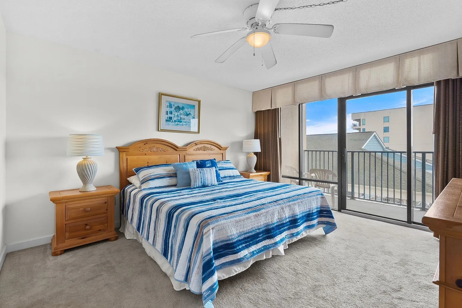 DOUBLE CONDO UNIT 607
