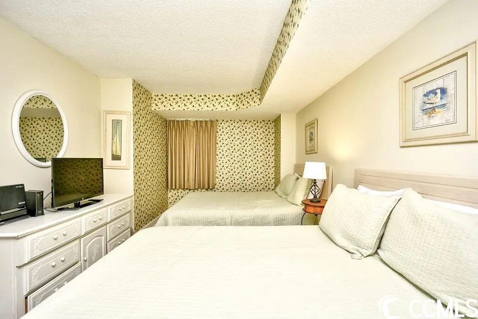 SINGLE CONDO UNIT 1102