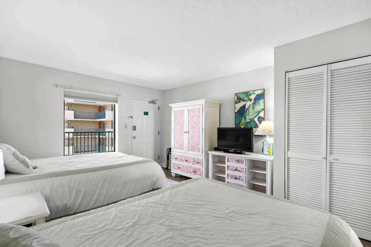 SINGLE CONDO UNIT 702